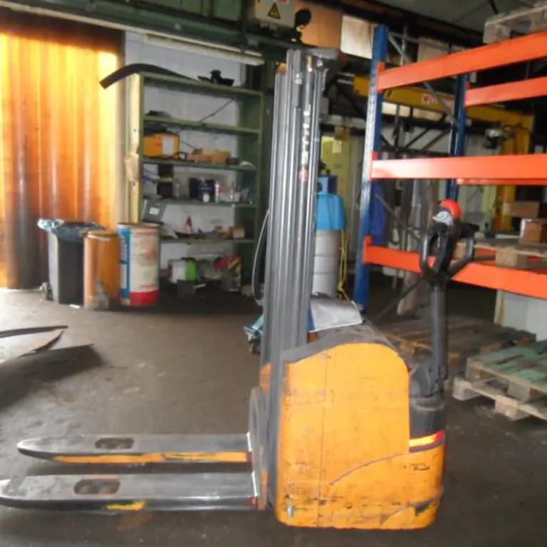 electrical high-lift hand truck Still EGV14