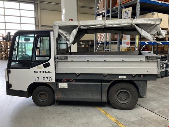 used forklifts and lifting devices-2