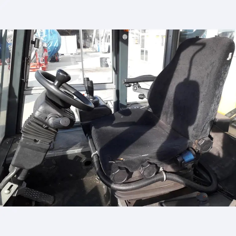 Gepflegte Flurförderfahrzeuge-2