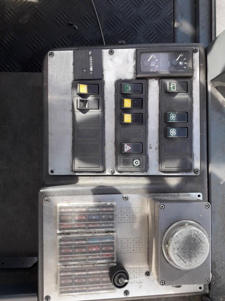 Gepflegte Flurförderfahrzeuge-3