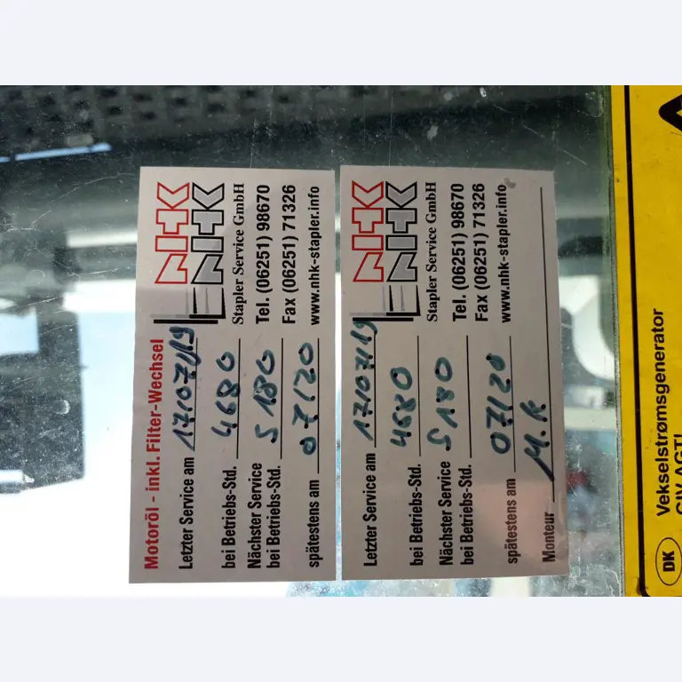 Gepflegte Flurförderfahrzeuge-6