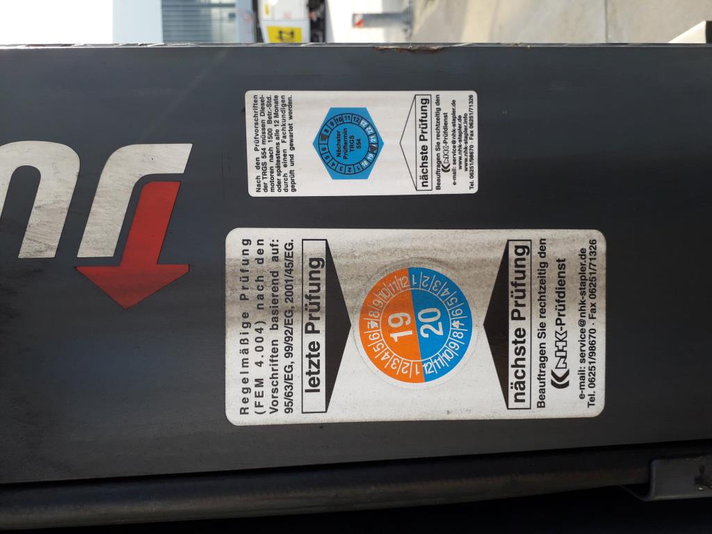 Gepflegte Flurförderfahrzeuge-8