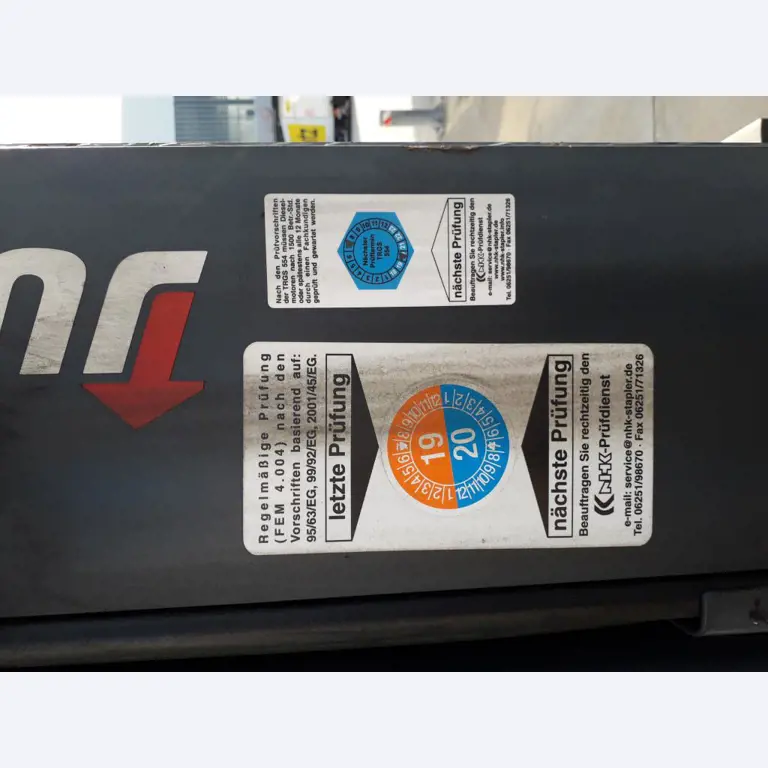 Gepflegte Flurförderfahrzeuge-8