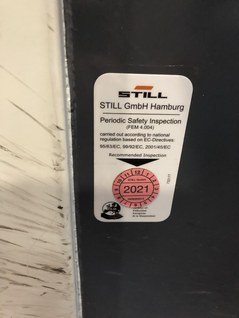 
used forklifts and lifting devices-5