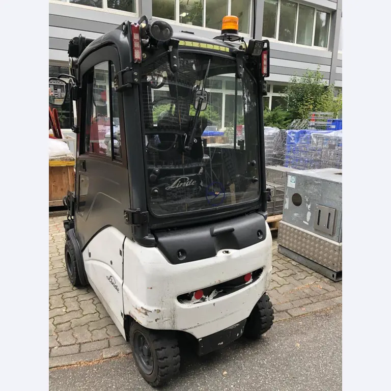 Gepflegte Flurförderfahrzeuge-4