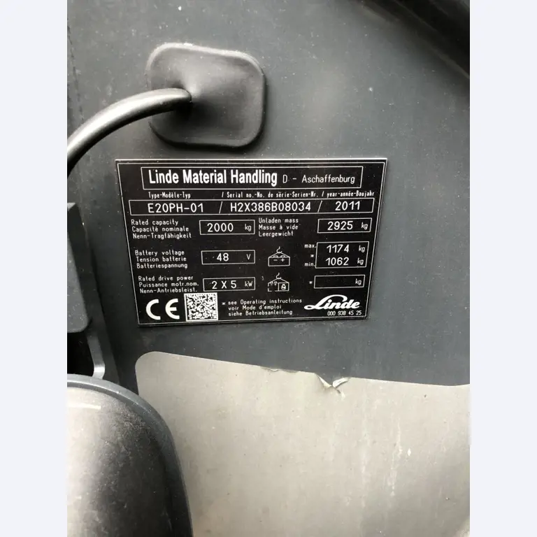 Gepflegte Flurförderfahrzeuge-8