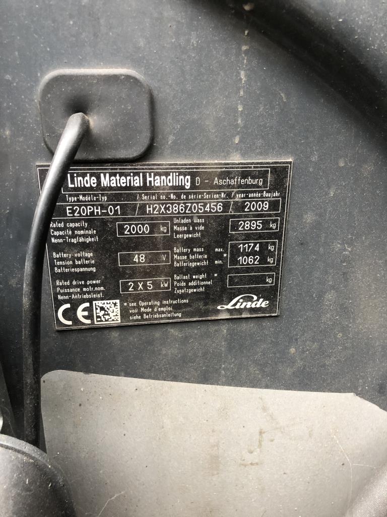 Gepflegte Flurförderfahrzeuge-12