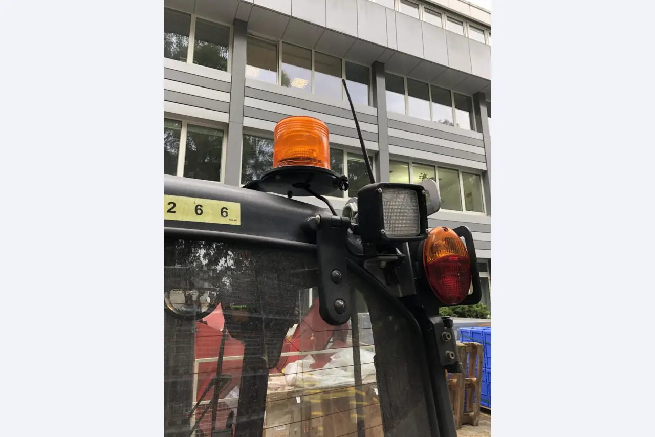 Gepflegte Flurförderfahrzeuge-18