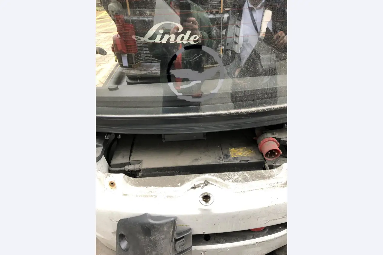 Gepflegte Flurförderfahrzeuge-19