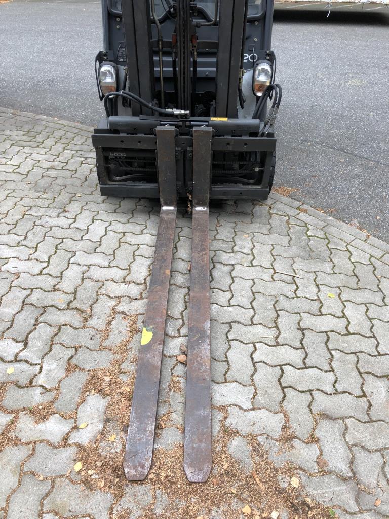 Gepflegte Flurförderfahrzeuge-3