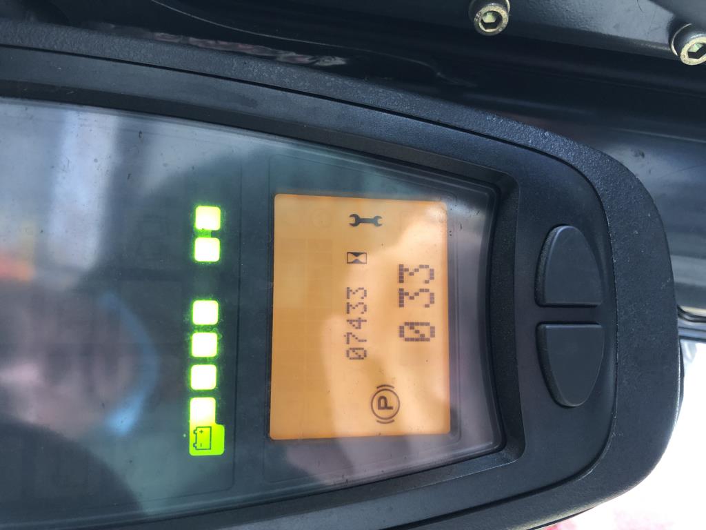 Gepflegte Flurförderfahrzeuge-9