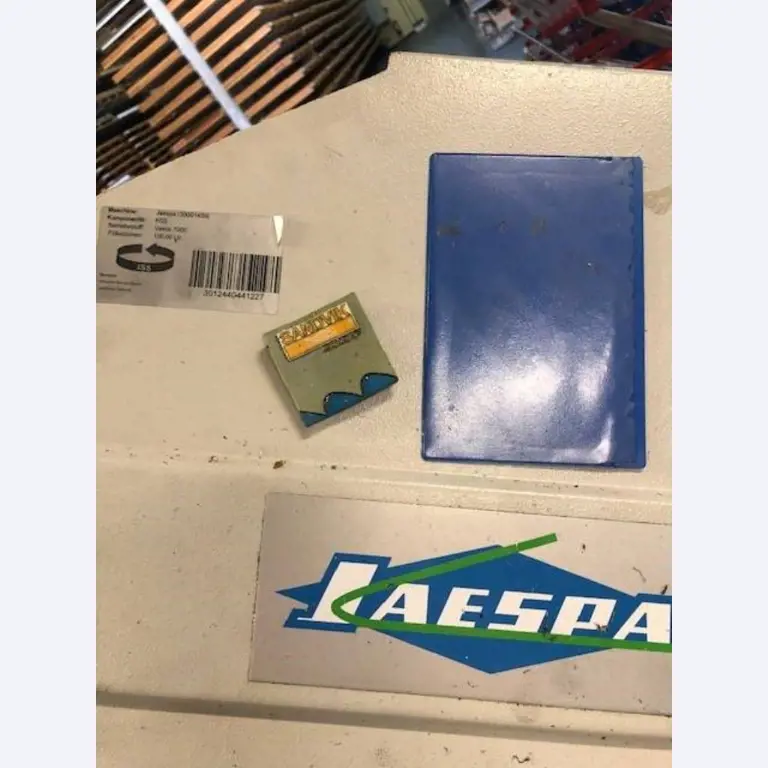 used forklifts and lifting devices-3