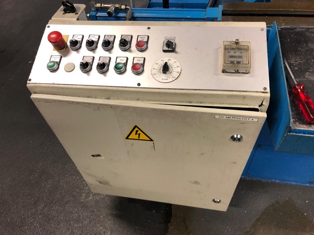 
used forklifts and lifting devices-4