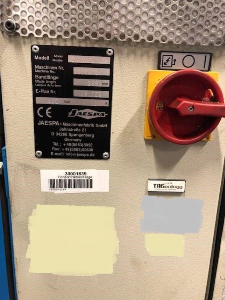 
used forklifts and lifting devices-5