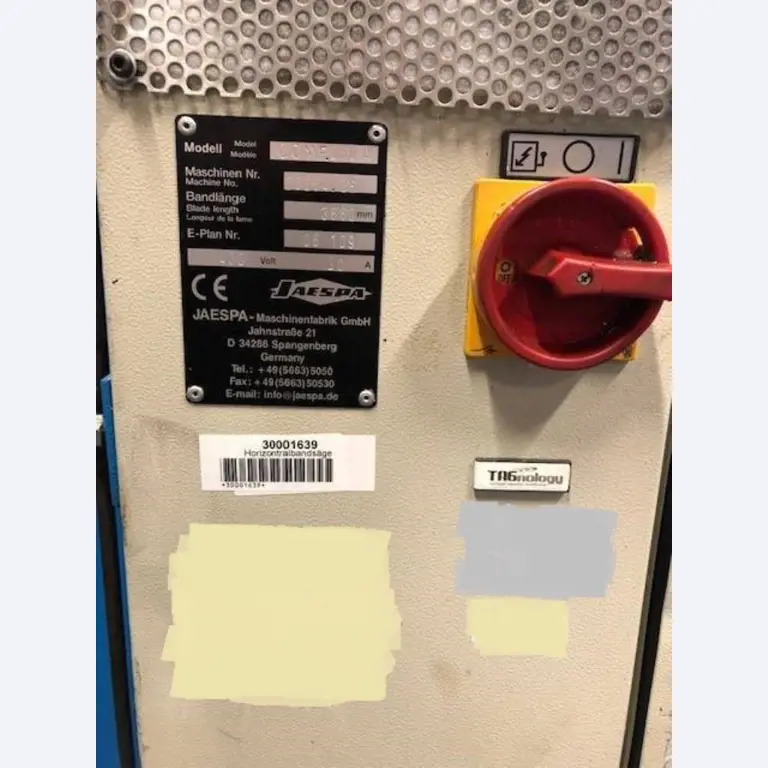 used forklifts and lifting devices-5