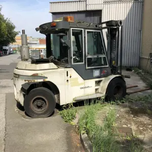 Dieselgabelstapler/ defekt - nicht fahrbereit  DanTruck 9000