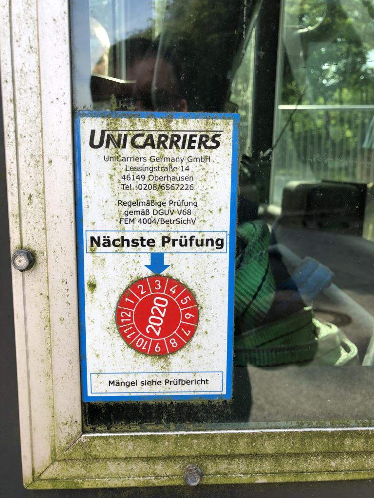 Gepflegte Flurförderfahrzeuge-3