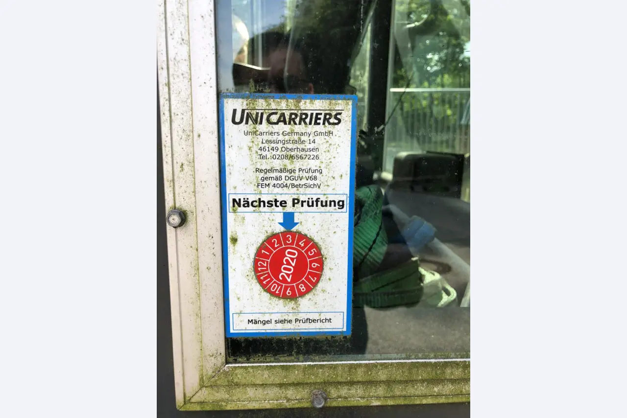 Gepflegte Flurförderfahrzeuge-3