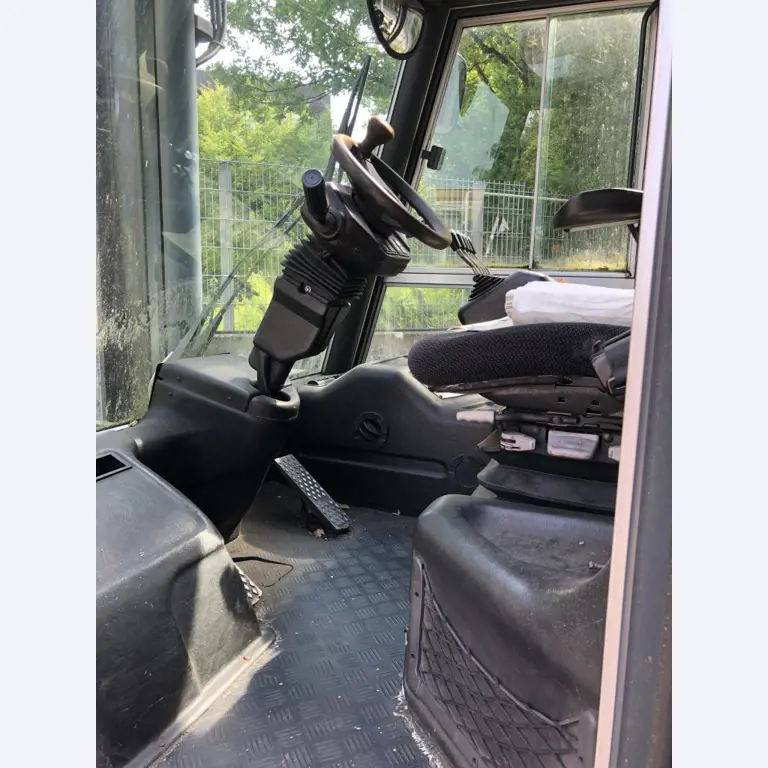 Gepflegte Flurförderfahrzeuge-4