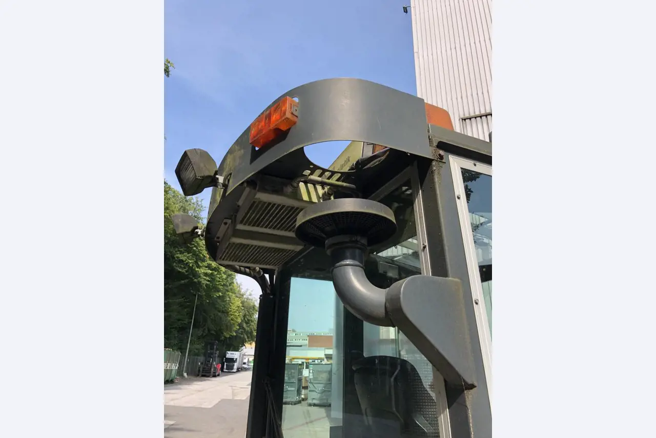 Gepflegte Flurförderfahrzeuge-7