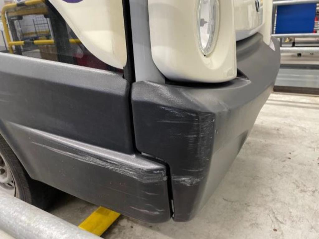 Gepflegte Flurförderfahrzeuge-11