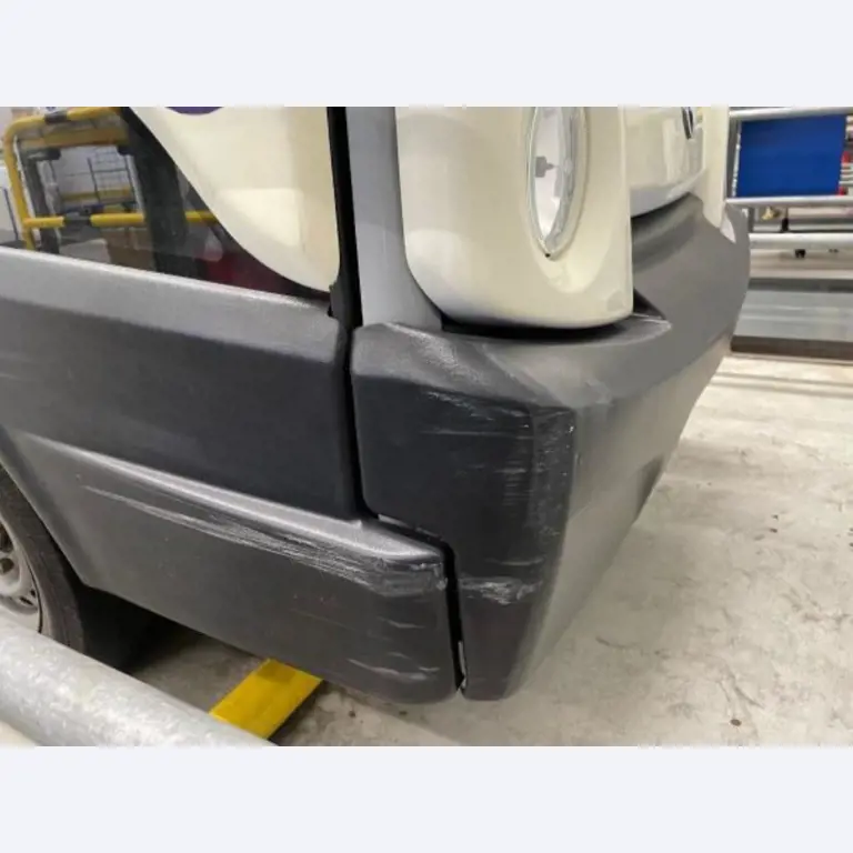 used forklifts and lifting devices-11