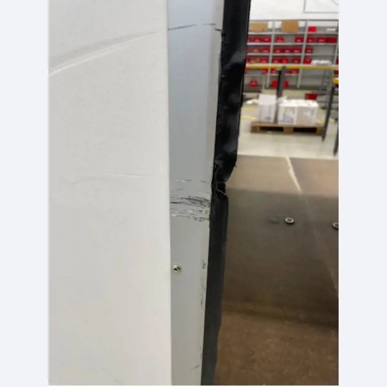 used forklifts and lifting devices-12