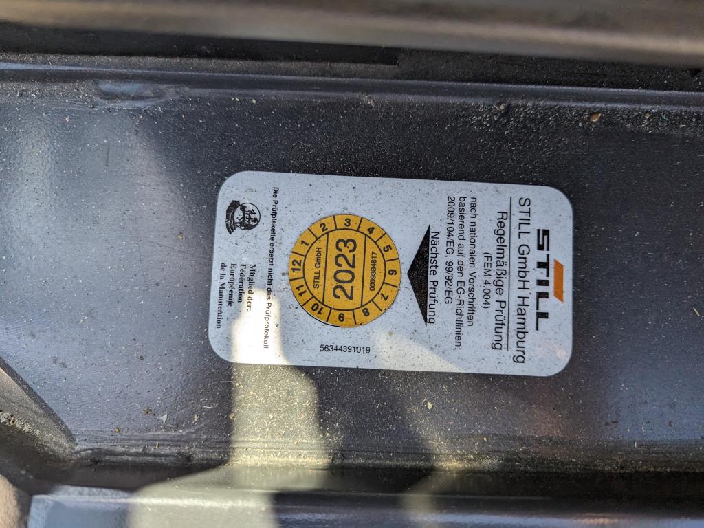 Gepflegte Flurförderfahrzeuge-14