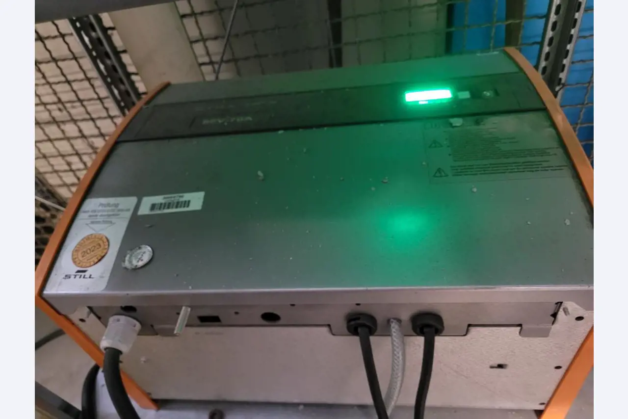 Gepflegte Flurförderfahrzeuge-2