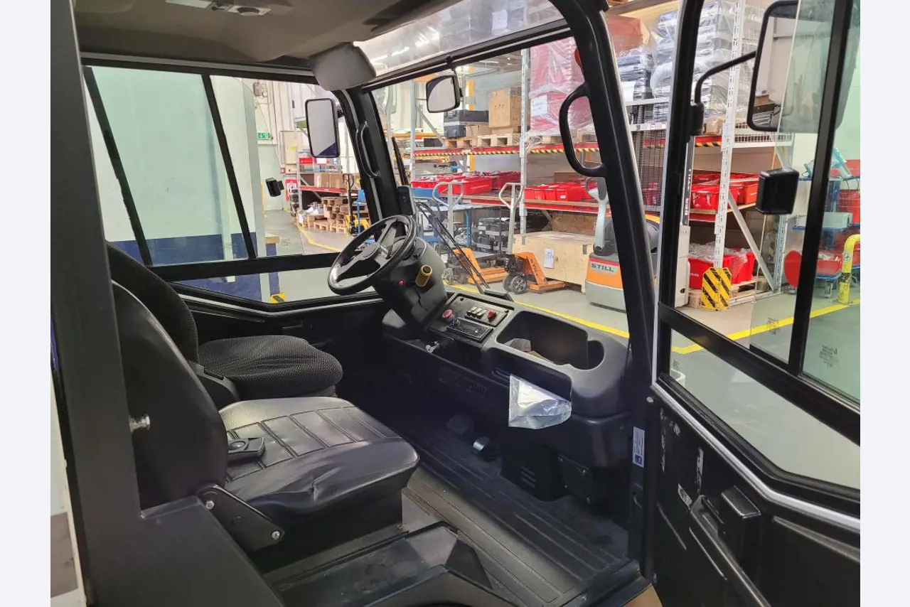 Gepflegte Flurförderfahrzeuge-5