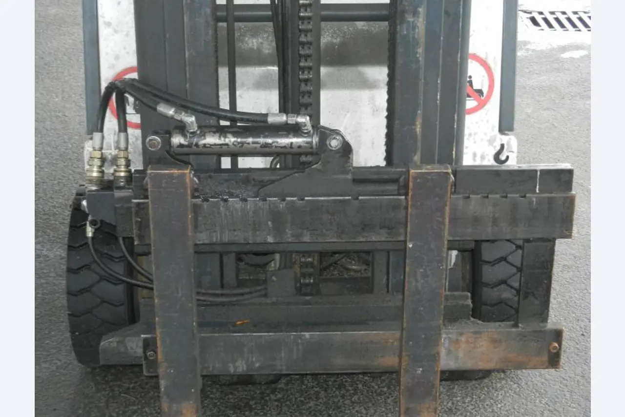 Gepflegte Flurförderfahrzeuge-5