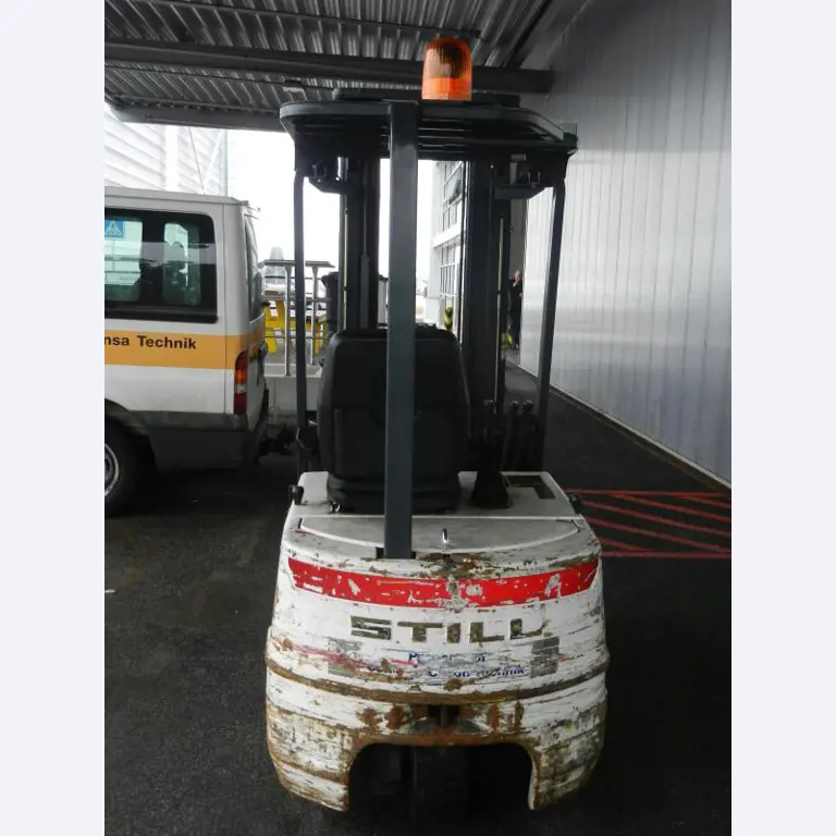 Gepflegte Flurförderfahrzeuge-4