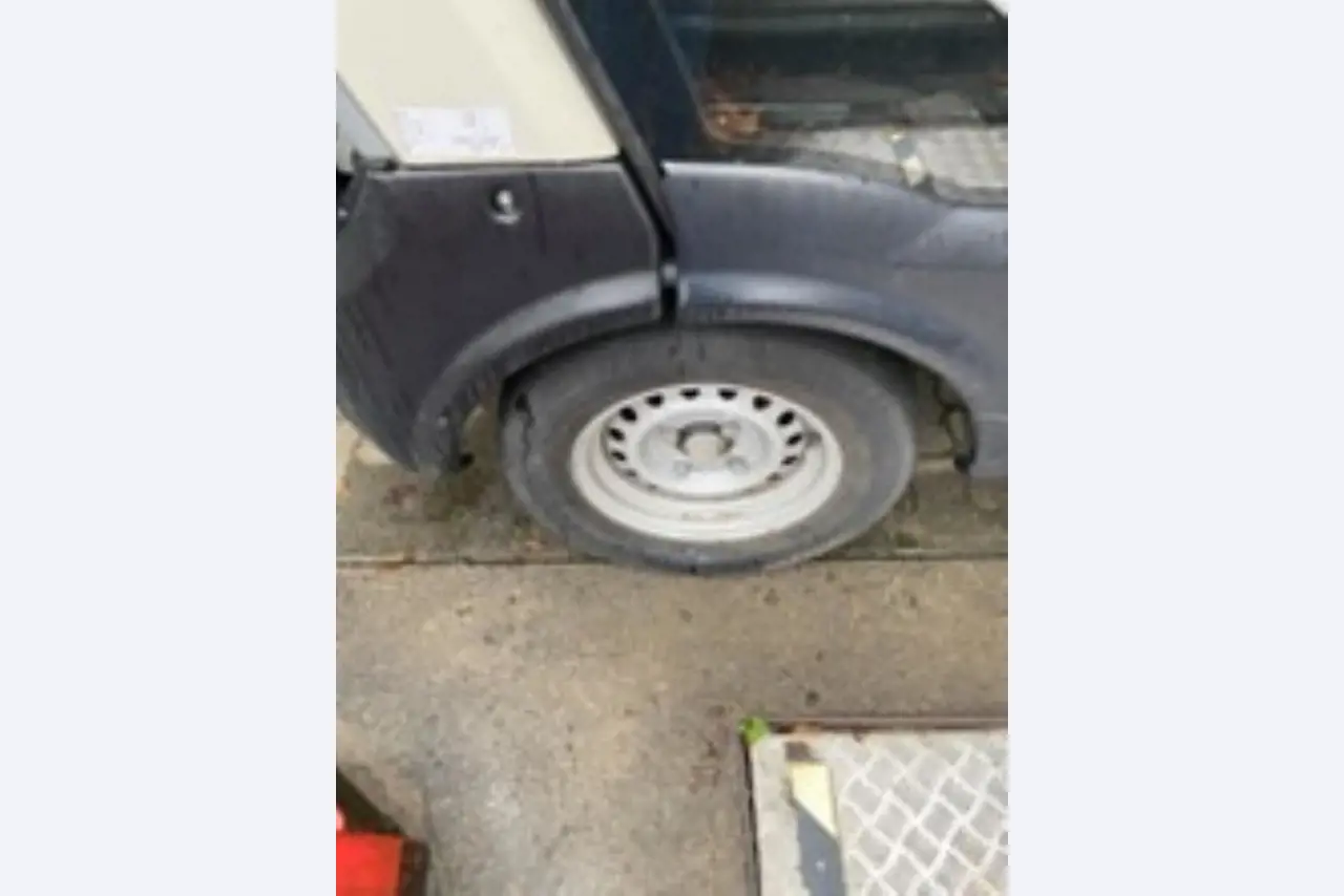 Gepflegte Flurförderfahrzeuge-7