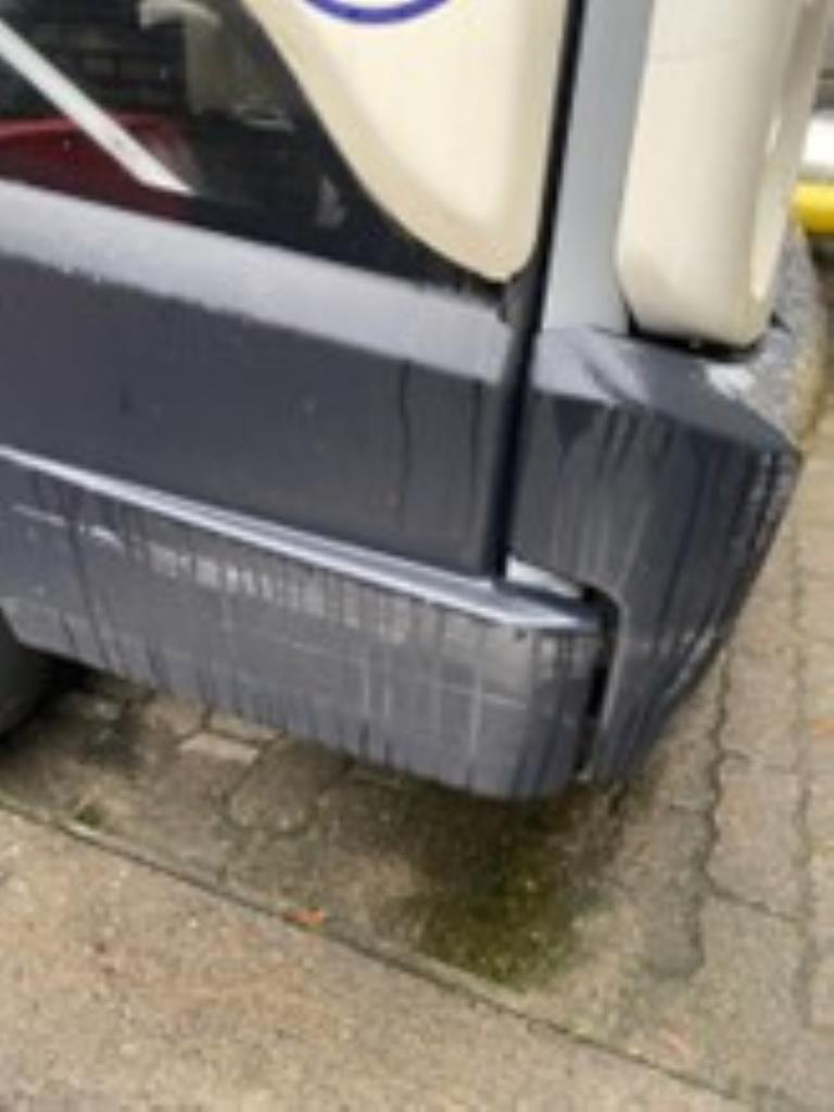 Gepflegte Flurförderfahrzeuge-8