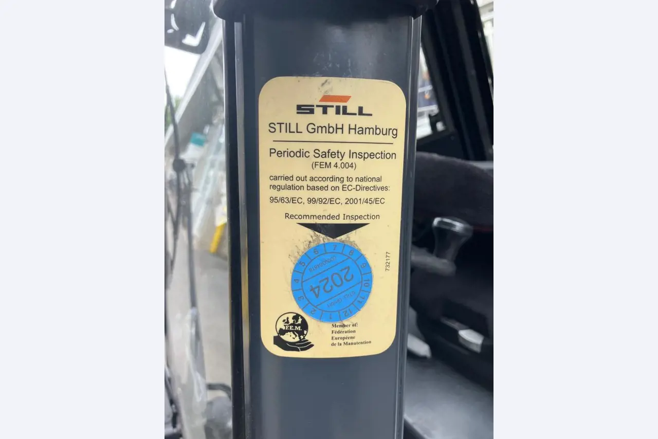 Gepflegte Flurförderfahrzeuge-6