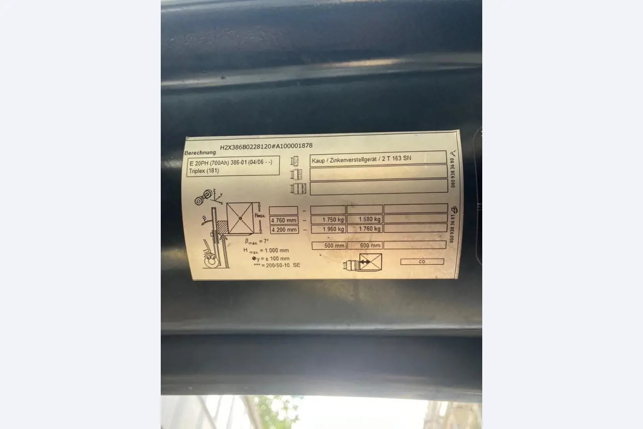 Gepflegte Flurförderfahrzeuge-8