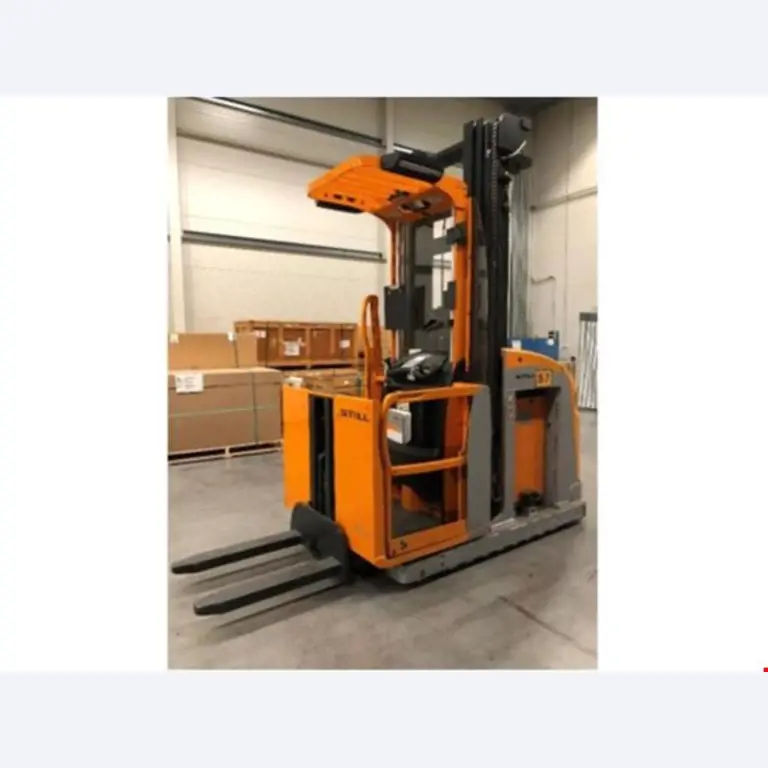 Gepflegte Flurförderfahrzeuge-2