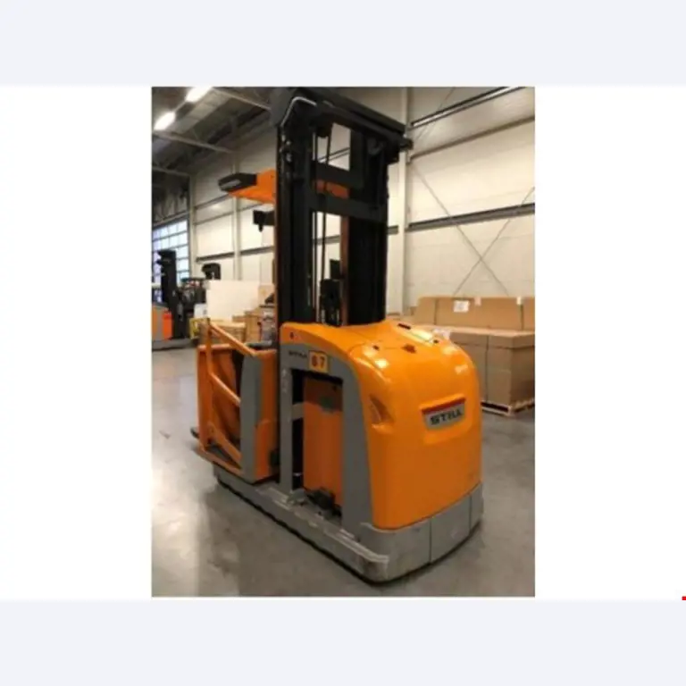 Gepflegte Flurförderfahrzeuge-3