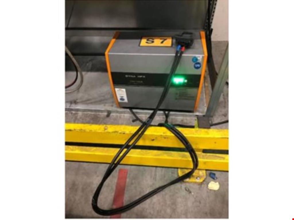 Gepflegte Flurförderfahrzeuge-5