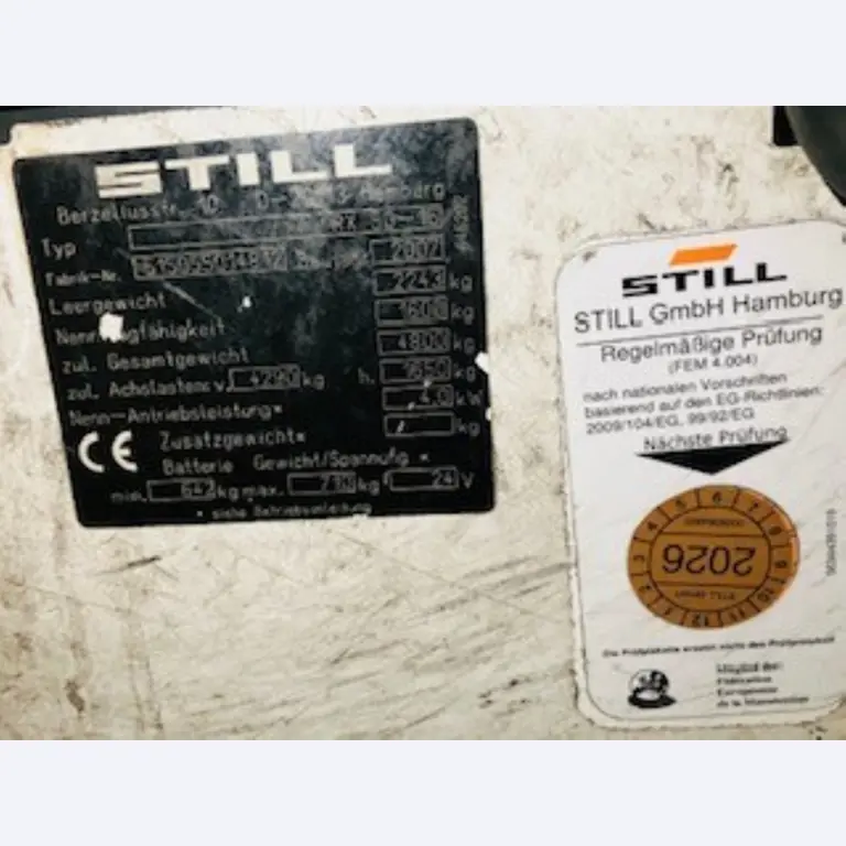 used forklifts and lifting devices-5