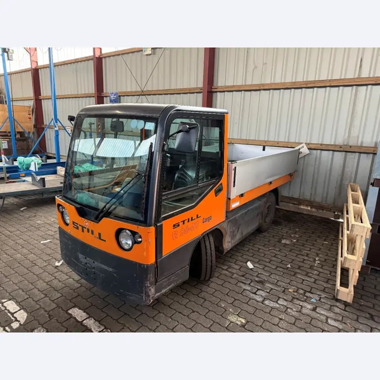 used forklifts and lifting devices-2