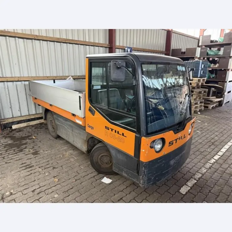 used forklifts and lifting devices-1