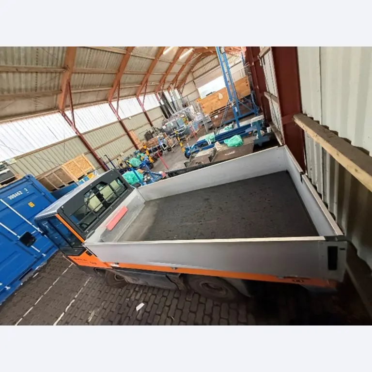 used forklifts and lifting devices-4