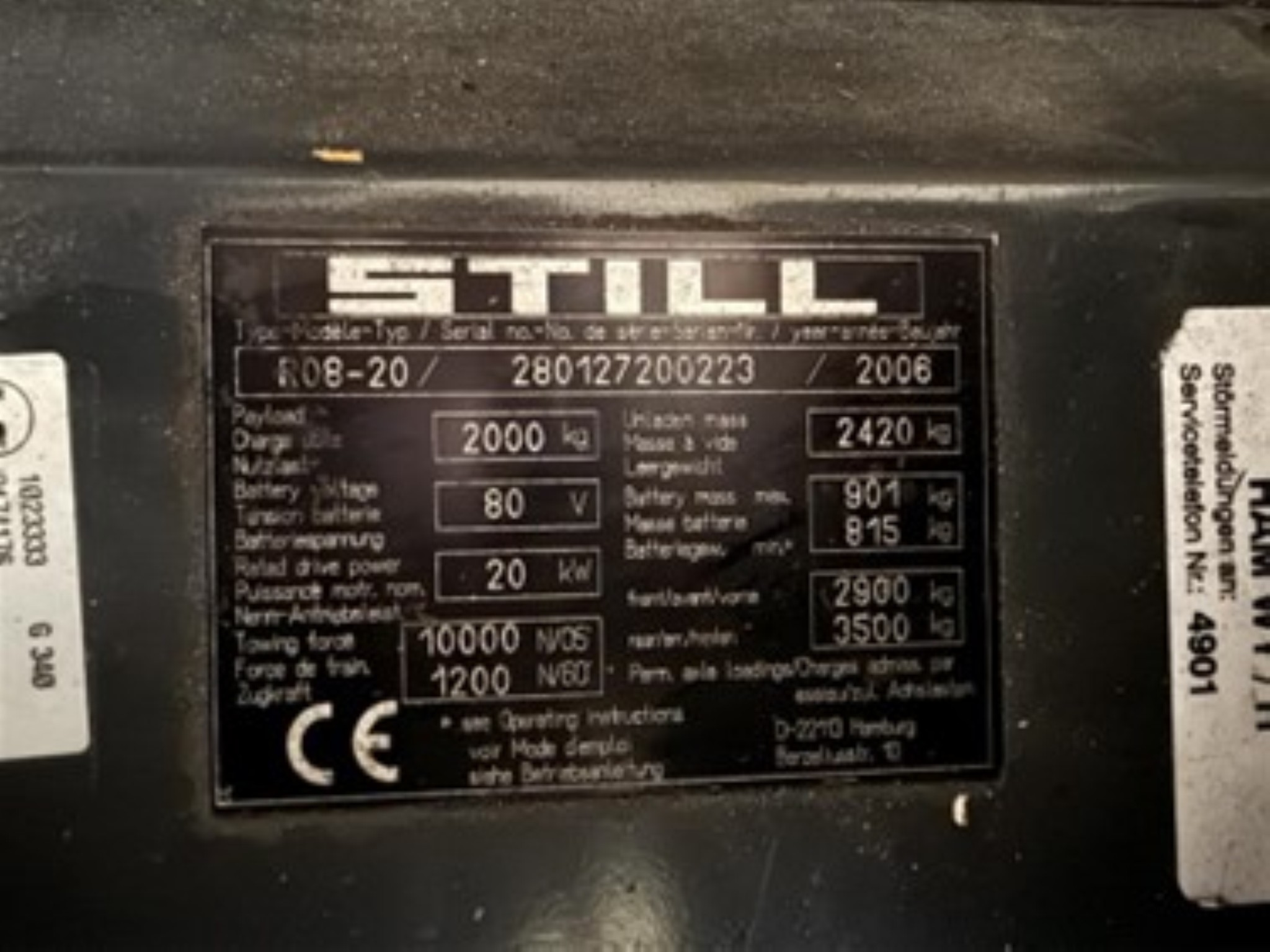 
used forklifts and lifting devices-5