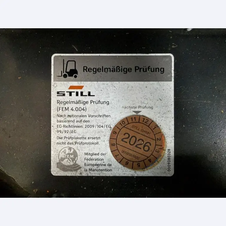 used forklifts and lifting devices-6