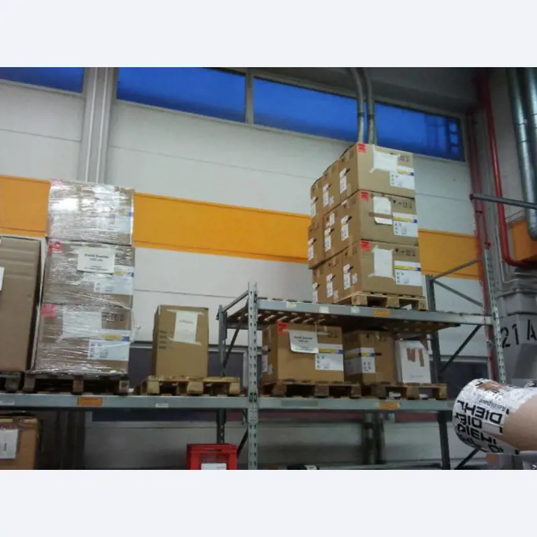 Gepflegte Flurförderfahrzeuge-1