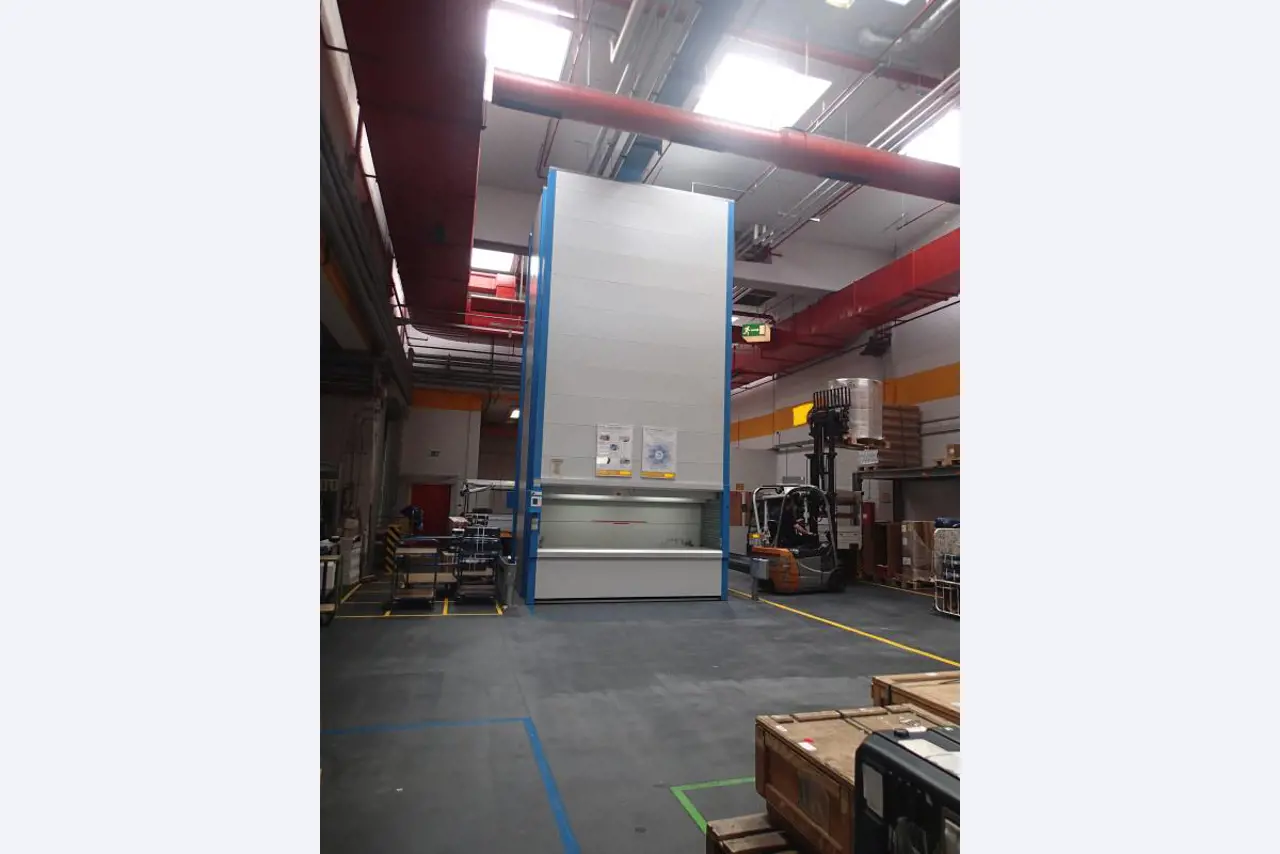 Gepflegte Flurförderfahrzeuge-7