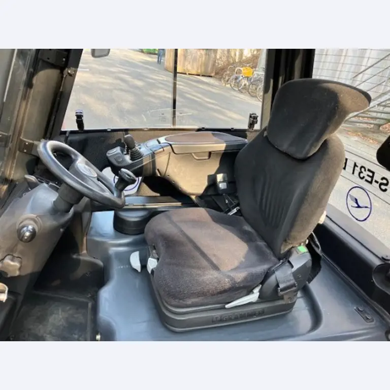 Gepflegte Flurförderfahrzeuge-1