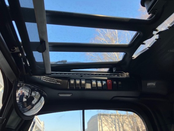 Gepflegte Flurförderfahrzeuge-3