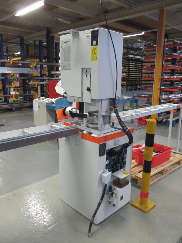 Gepflegte Flurförderfahrzeuge-1